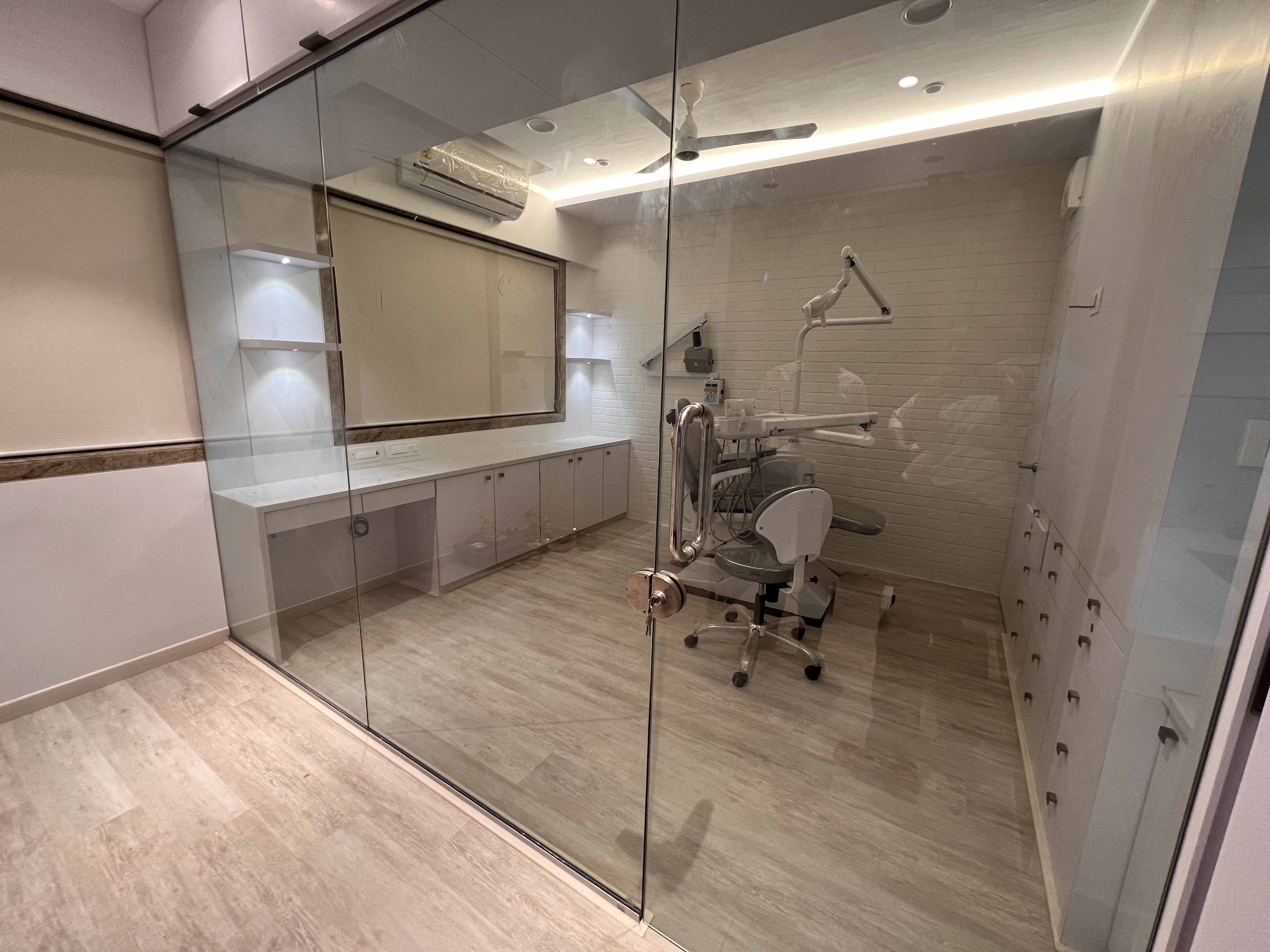 Best Dentist in Dahisar West